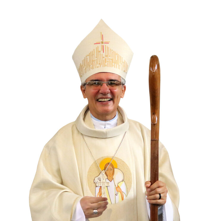 dom jeova elias bispo diocesano de goias